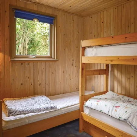 Three-bedroom Holiday In Vakantiehuis Hejls