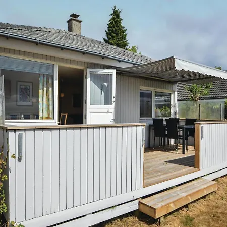 Three-bedroom Holiday In *